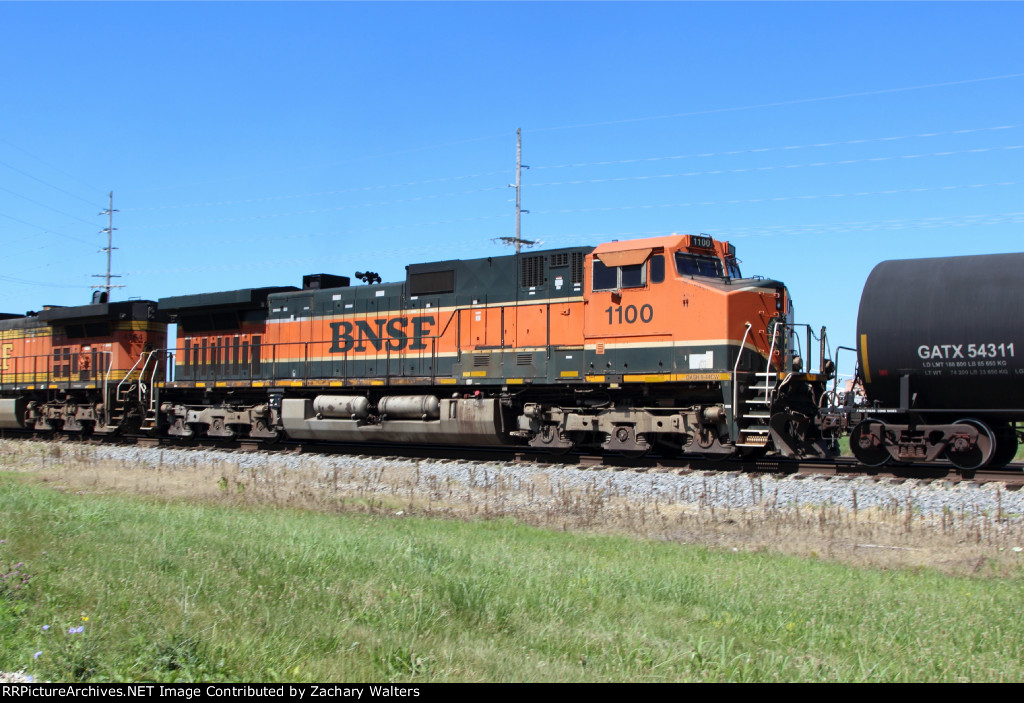 BNSF 1100